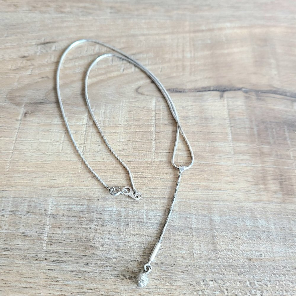 Very delicate and elegant sterling silver pendant with dangling ball. - Picture 3 of 4